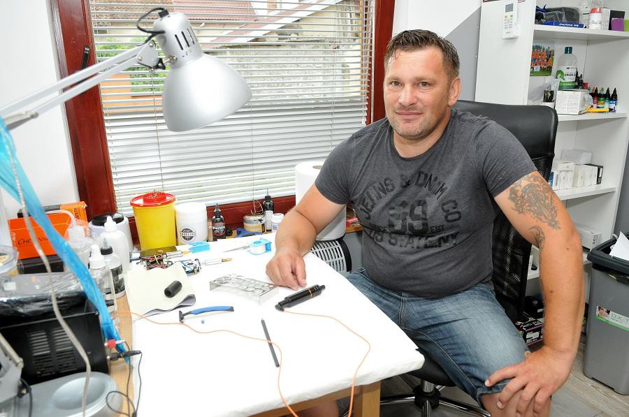 DIDI Tattoo Varaždin — majstor Vladimir Kolačko u radu